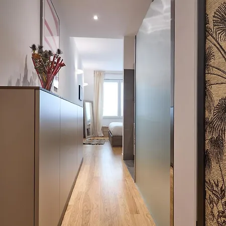 Bright Luxury Apartment